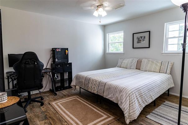 Bedroom, Home Office, Interior, Wood Texture Flooring