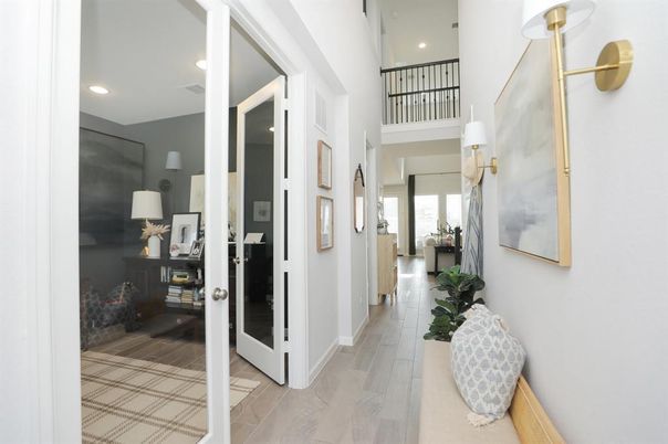 Interior, Recessed Lighting, Wood Texture Flooring