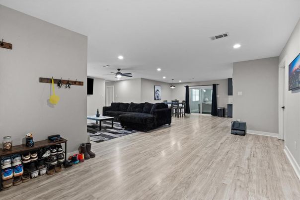 Dining room, Interior, Living room, Pendant Lights, Recessed Lighting, Wood Texture Flooring