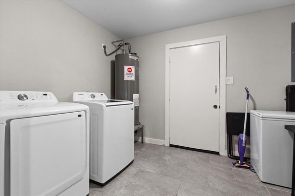 Interior, Washer