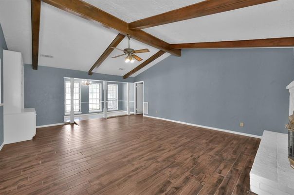 Empty room, Interior, Wooden Beams, Wood Texture Flooring