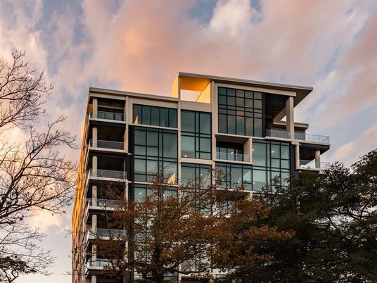 Exterior, Facade, Modern
