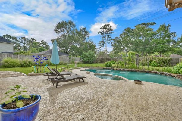 Backyard, Exterior, Pool