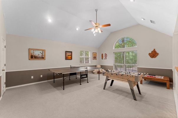 Game Room, Interior, Recessed Lighting