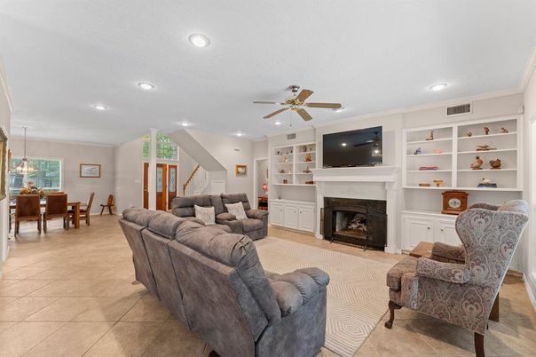 Dining room, Fireplace, Interior, Living room, Pendant Lights, Recessed Lighting