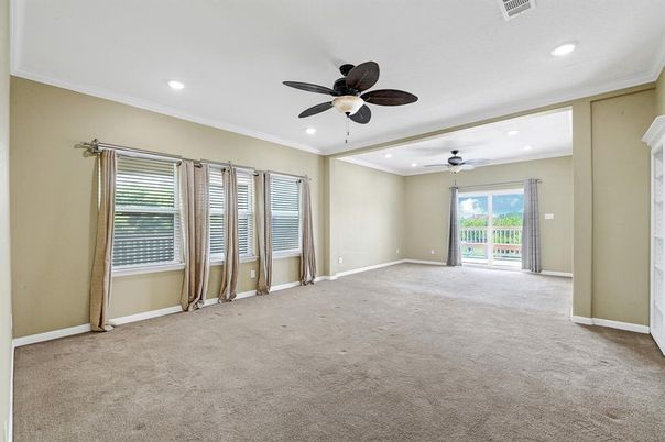 Empty room, Interior, Recessed Lighting