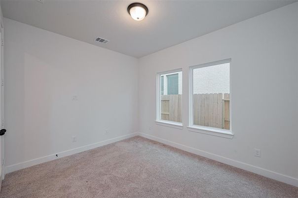 Empty room, Interior