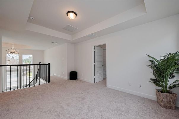 Empty room, Interior, Pendant Lights