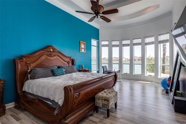 Bedroom, Interior, Water, Wood Texture Flooring