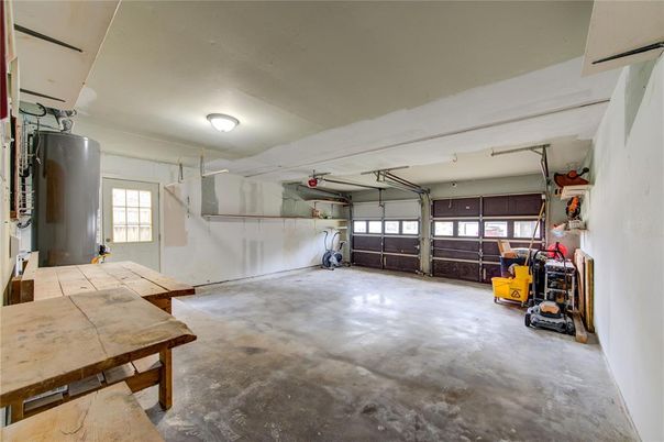 Garage, Interior
