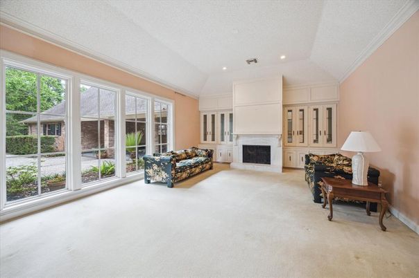Fireplace, Interior, Recessed Lighting