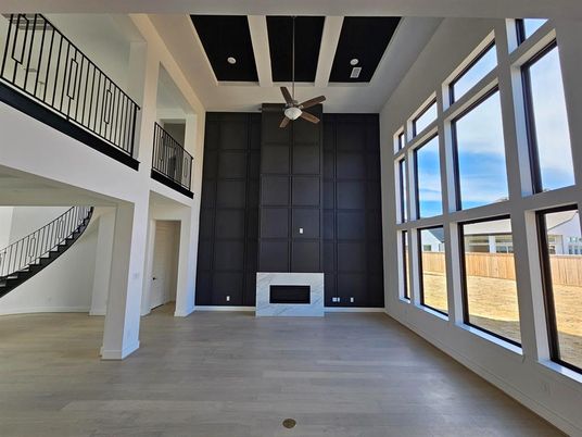 Interior, Recessed Lighting, Wood Texture Flooring