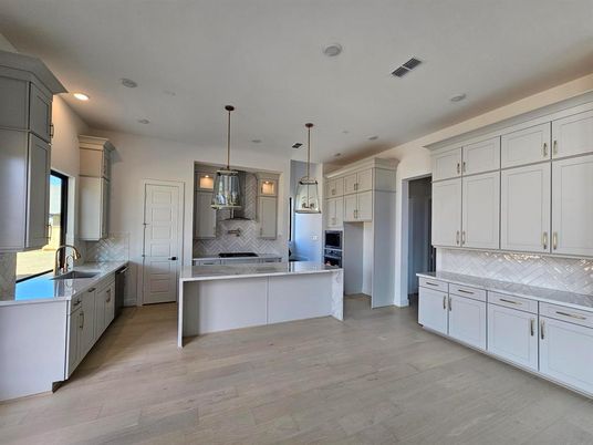 Interior, Kitchen, Pendant Lights, Recessed Lighting, Wood Texture Flooring