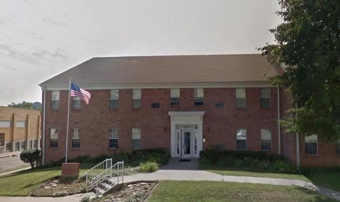 Exterior, Facade, Brick Facade, Georgian