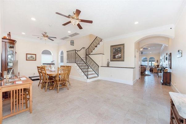 Dining room, Interior, Recessed Lighting