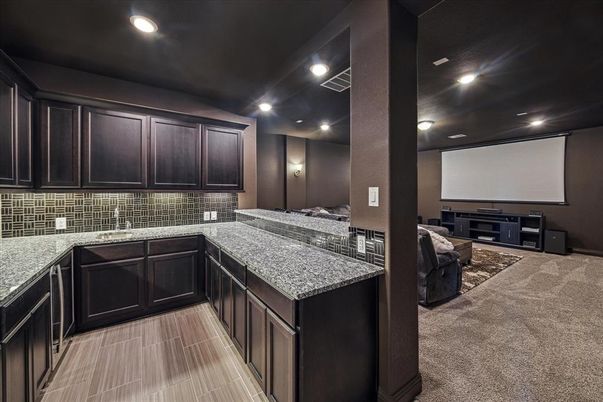 Interior, Projection Screen, Recessed Lighting, Theatre Room