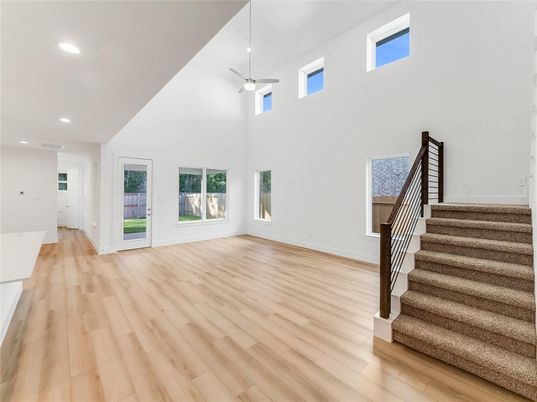 Interior, Pendant Lights, Recessed Lighting, Wood Texture Flooring