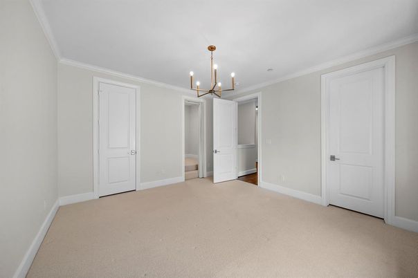 Chandelier, Empty room, Interior, Pendant Lights