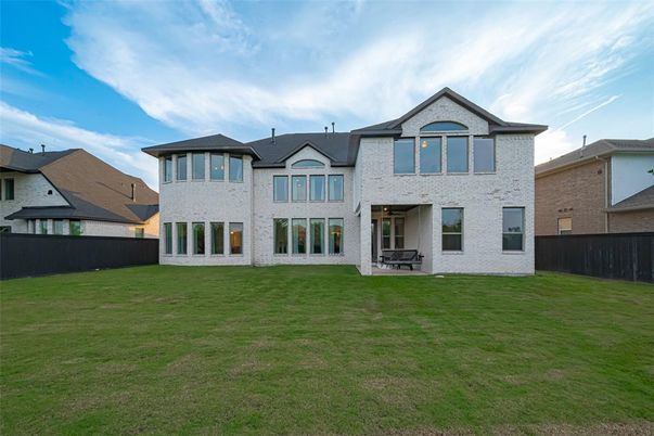 Backyard, Exterior, Facade, Brick Facade, Brick Traditional