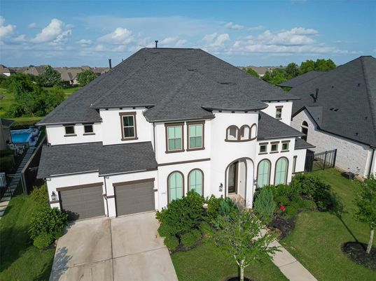 Attached, Exterior, Facade, French Provincial