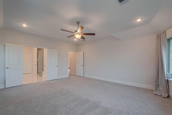 Empty room, Interior, Recessed Lighting