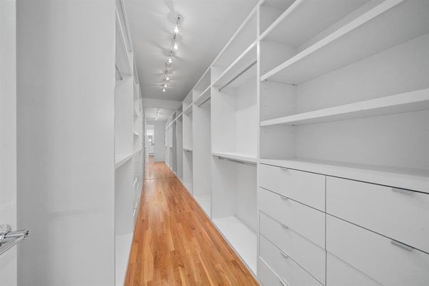 Interior, Walk-in Closets, Wood Texture Flooring