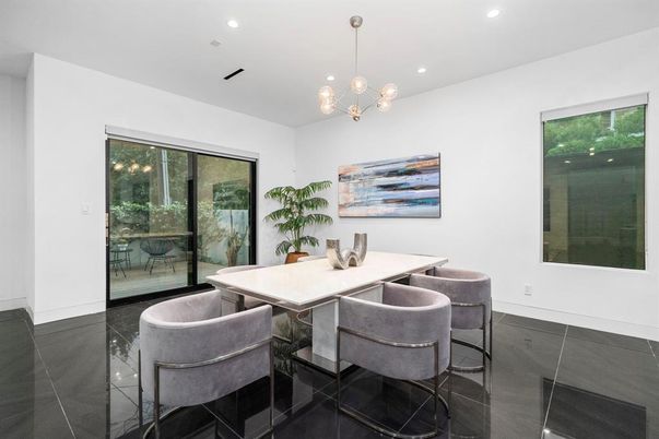 Dining room, Interior, Pendant Lights, Recessed Lighting