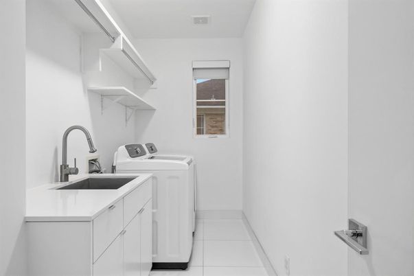 Interior, Washer