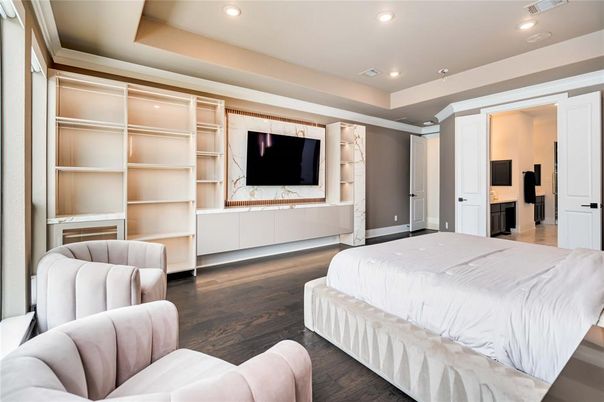 Bedroom, Interior, Recessed Lighting, Wood Texture Flooring