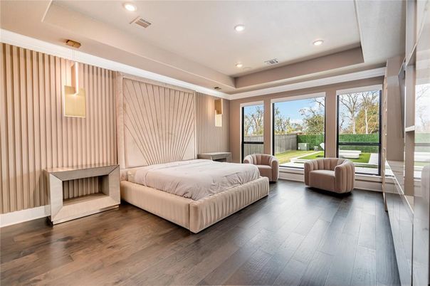 Bedroom, Interior, Pendant Lights, Recessed Lighting, Wood Texture Flooring