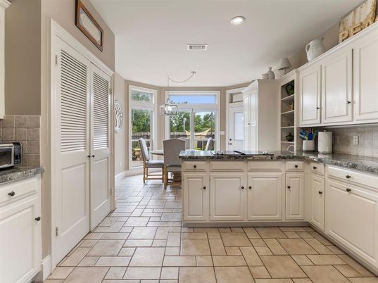 Dining room, Interior, Kitchen, Pendant Lights, Recessed Lighting