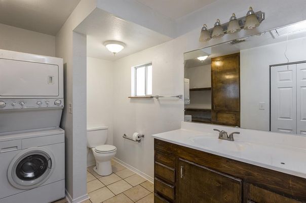 Bathroom, Interior, Utility Closets, Washer