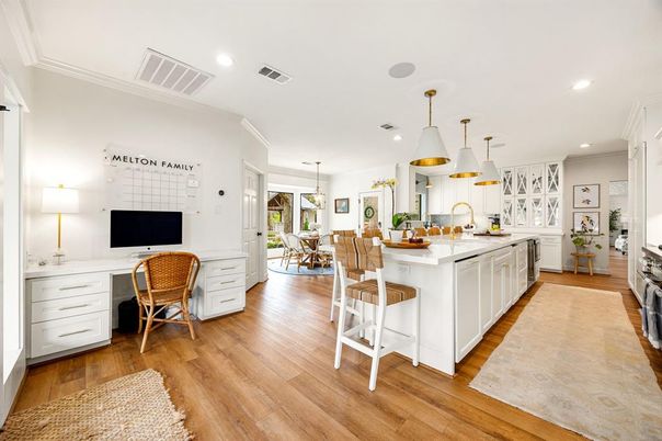 Dining room, Interior, Kitchen, Pendant Lights, Recessed Lighting, Wood Texture Flooring
