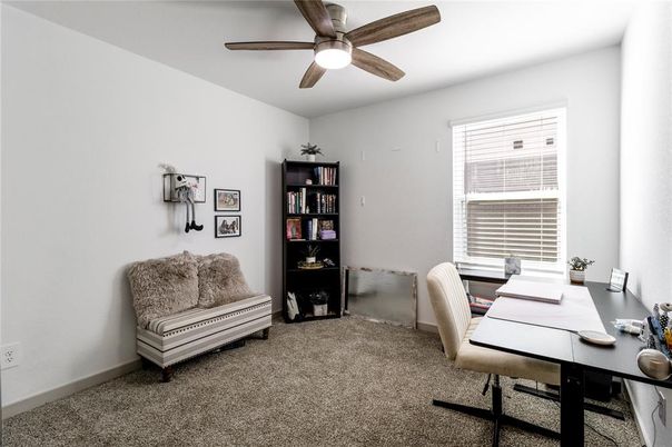 Home Office, Interior