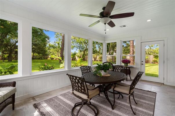Dining room, Interior, Recessed Lighting, Sun Room