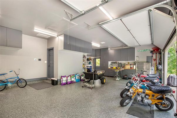 Fitness Equipment, Garage, Interior, Recessed Lighting