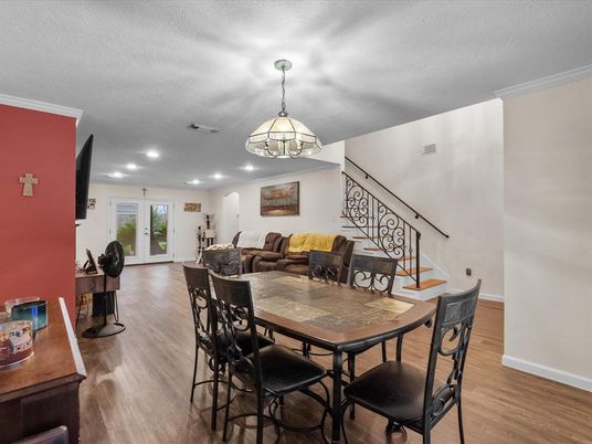 Dining room, Interior, Living room, Pendant Lights, Recessed Lighting, Wood Texture Flooring