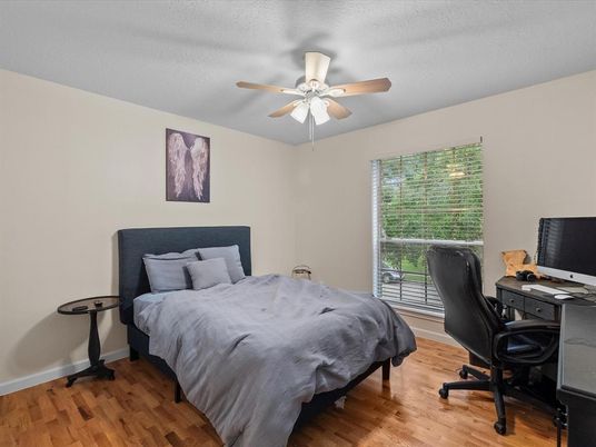 Bedroom, Home Office, Interior, Wood Texture Flooring