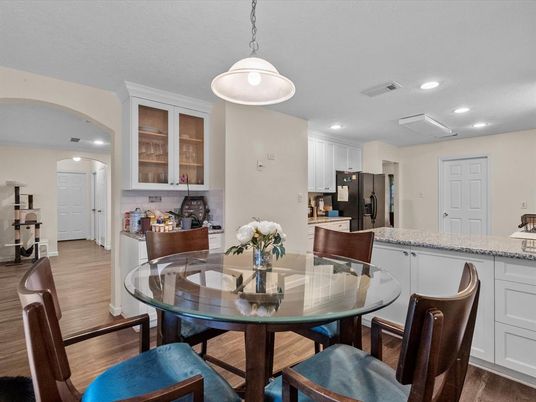 Dining room, Interior, Kitchen, Pendant Lights, Recessed Lighting, Wood Texture Flooring