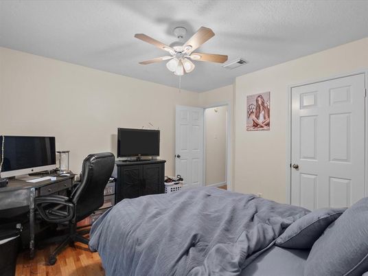 Bedroom, Home Office, Interior, Wood Texture Flooring