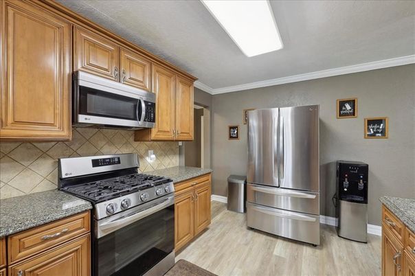 Interior, Kitchen, Stainless Steel Appliances, Wood Texture Flooring