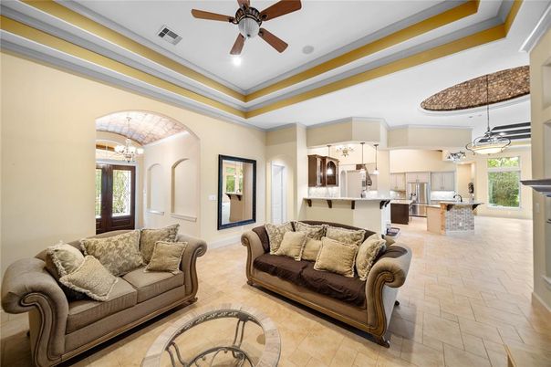 Chandelier, Interior, Kitchen, Living room, Pendant Lights, Recessed Lighting, Stainless Steel Appliances
