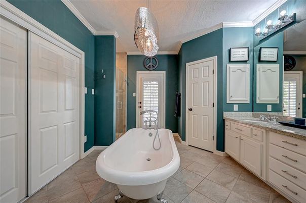 Bathroom, Free Standing Baths, Interior