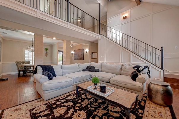 Interior, Living room, Pendant Lights, Wooden Beams, Wood Texture Flooring