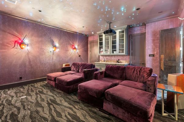 Interior, Projection Screen, Recessed Lighting, Theatre Room