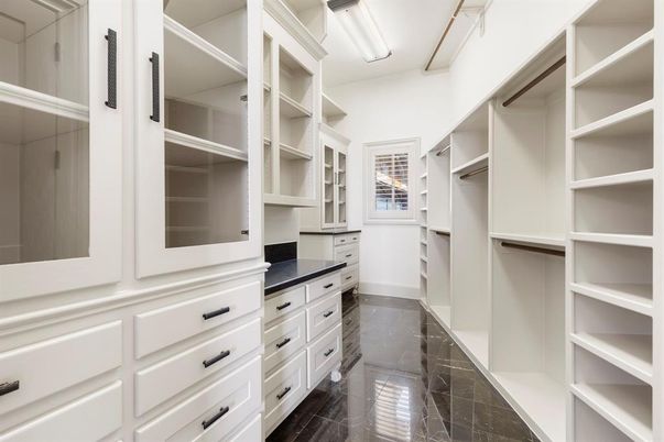 Interior, Walk-in Closets