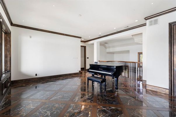Interior, Piano, Recessed Lighting