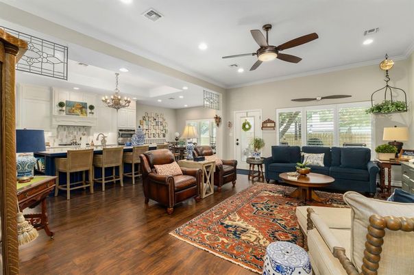 Chandelier, Interior, Kitchen, Living room, Recessed Lighting, Wood Texture Flooring