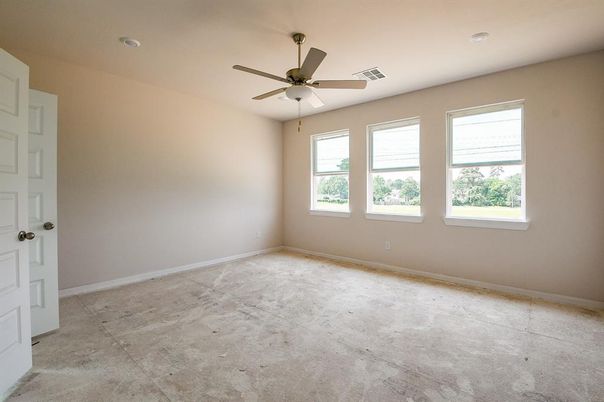 Empty room, Interior