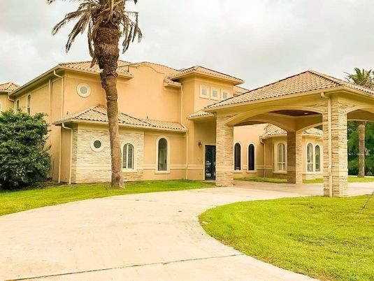 Backyard, Exterior, Facade, Mediterranean